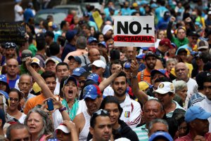 Oposición se activó en Caracas y salió a la calle este #13Abr (Video +Fotos)