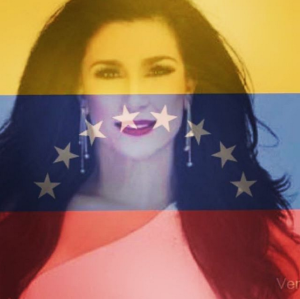 ¡Llegó! Karina ya está en Venezuela para marchar (Foto)