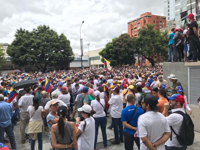 Concentración en Altamira este #1May / Foto @degrafito