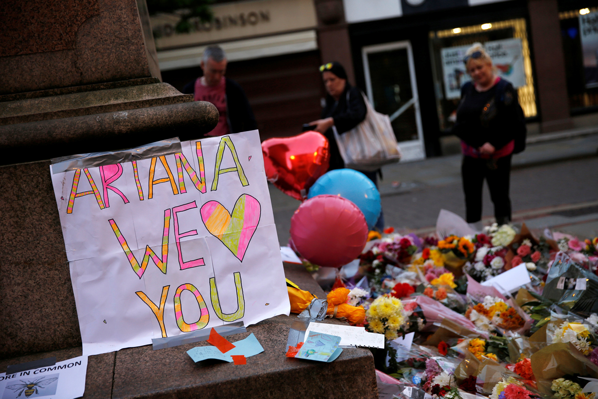 Ariana Grande actuará en Manchester dos semanas después del atentado