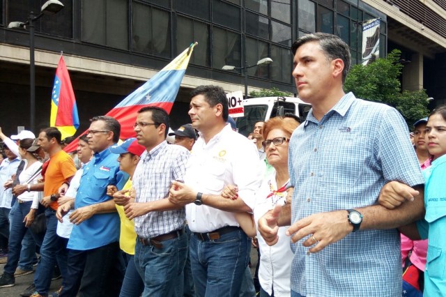 NDP 05.05.17 Alfredo Jimeno Debemos mantenernos en las calles hasta lograr el cambio que Venezuela merece
