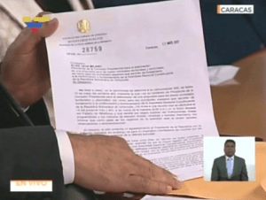 Jaua califica de “opinión política” la carta de la Fiscalía de la República sobre constituyente (Video)