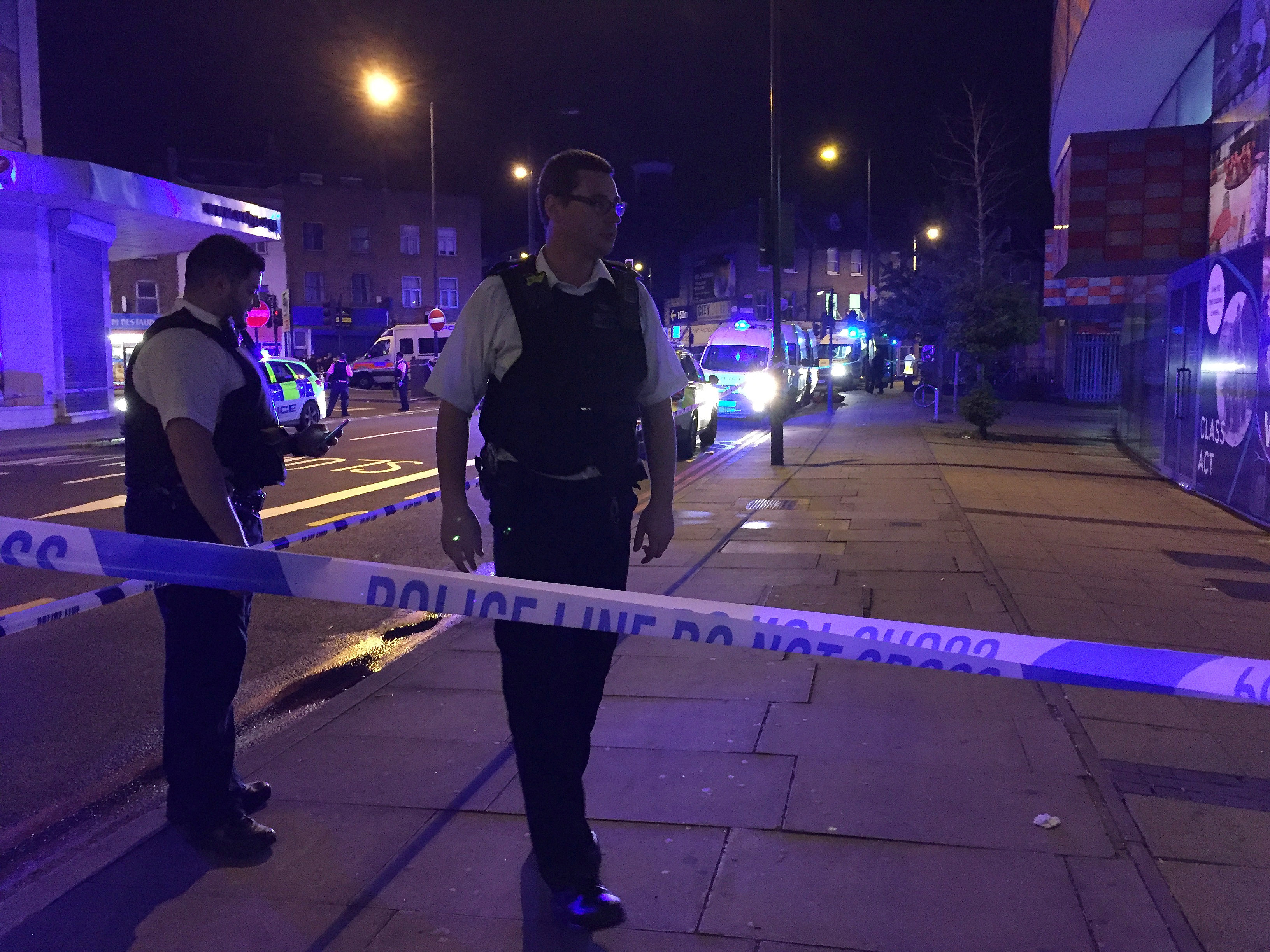 Varias personas heridas tras haber sido atropelladas en Londres: Hay un detenido