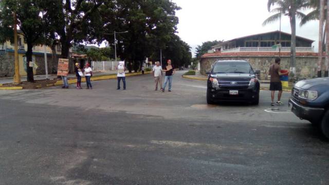 Plantón en Carabobo este !4 de junio / Foto @rafaelrumbosgil