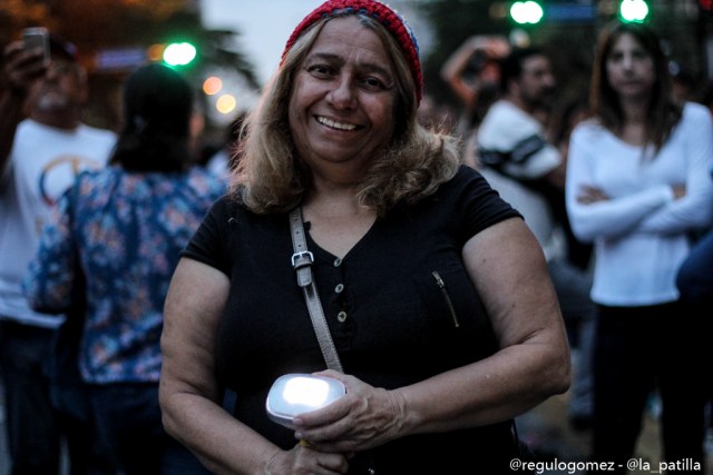 Oposición se concentró en Parque Cristal para homenajear a los caídos. Foto: Régulo Gómez / LaPatilla.com