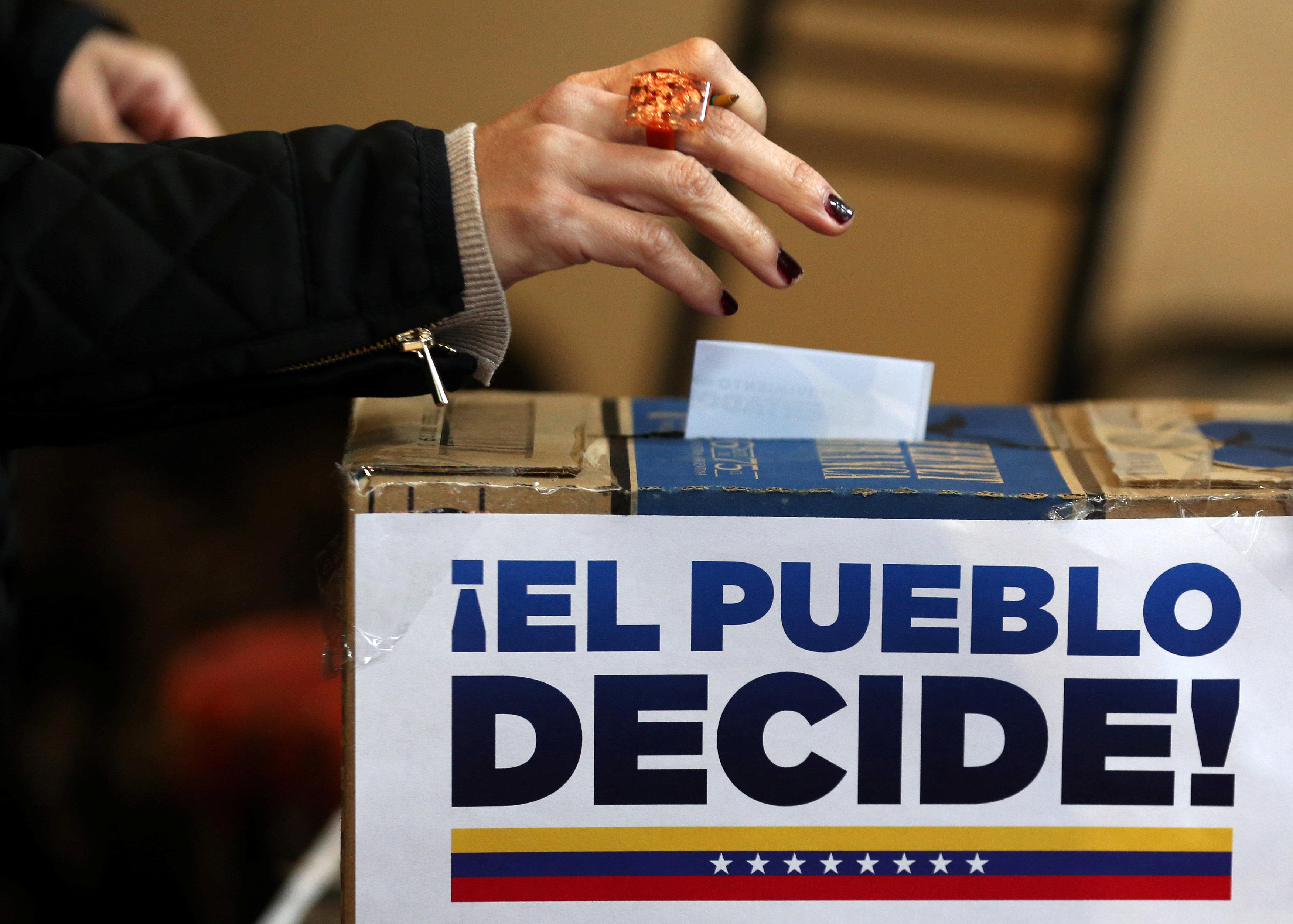 Un millar de venezolanos en Guatemala votaron en contra de la Constituyente cubana