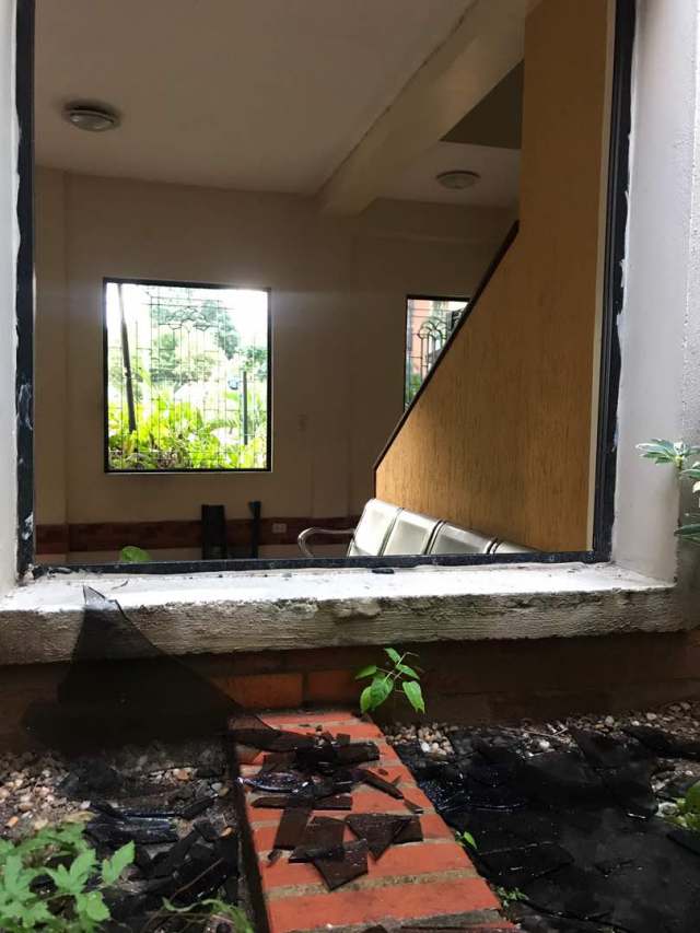 Cuerpos de seguridad allanaron residencias en Naguanagua y causaron destrozos. Foto: Cortesía