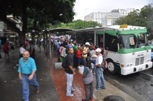 El pasaje en Caracas sube a 1.000 bolívares el #15Dic