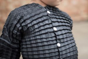 Diseñan una línea de ropa que se estira y adapta a los niños en crecimiento