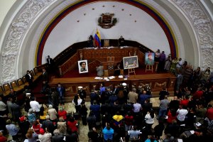 Constituyente cubana aprueba acuerdo en apoyo a la Fanb y sancionará al que “atente contra la paz”