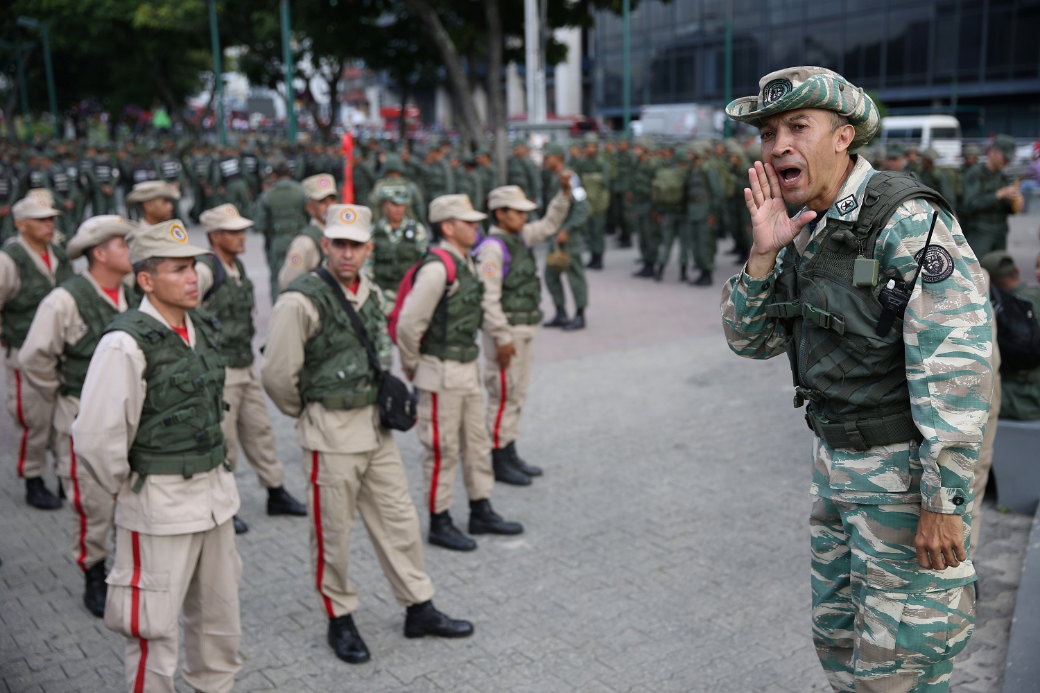 Oposición critica los ejercicios militares ordenados por Maduro