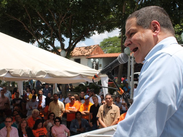El líder de estado Lara y dirigente nacional de Unidad, Luis Florido, oficializó su candidatura a la Gobernación del estado Lara