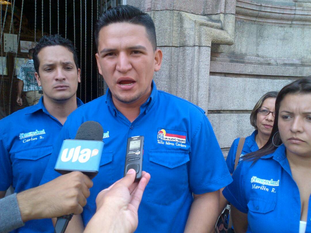 UNT condena acoso contra concejal Charly Aponte de Mérida
