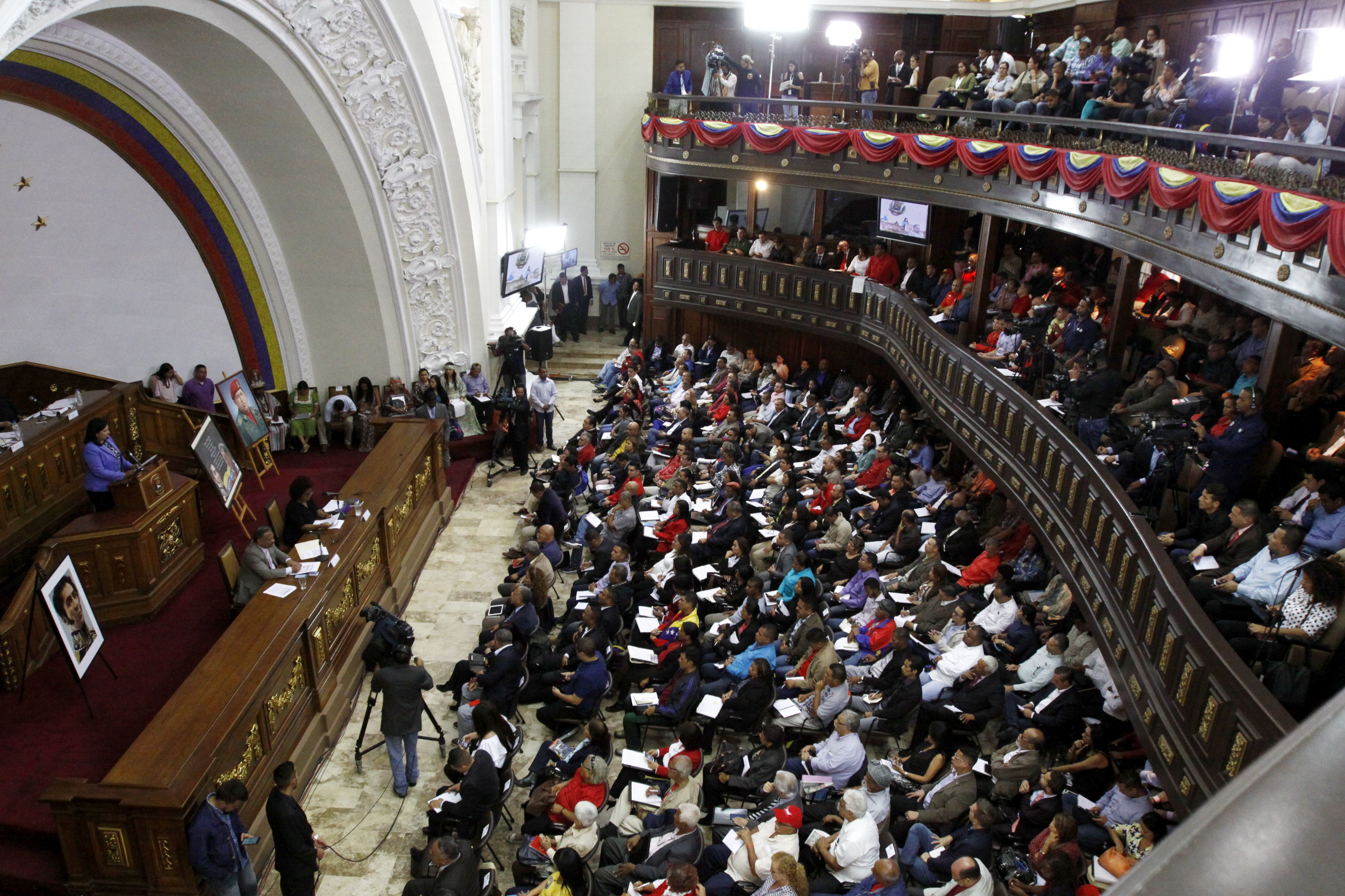 Las 7 decisiones de una Constituyente cubana polémica