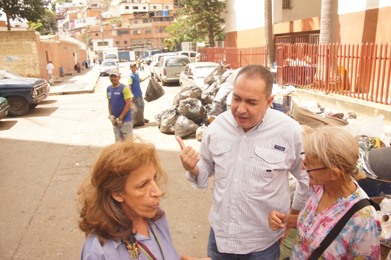 Richard Blanco lamenta la triste realidad que viven los vecinos de El valle por culpa del régimen