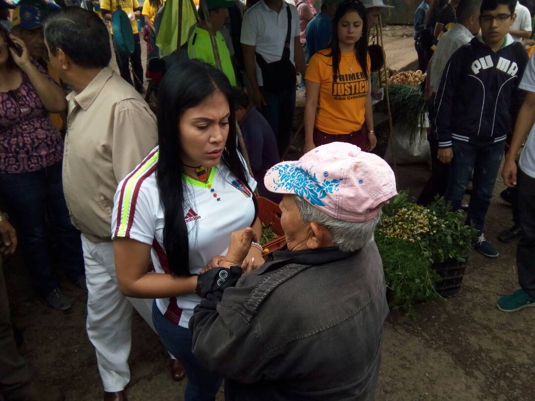 Laidy Gómez rechaza las críticas: El candidato de Maduro no puede salir a darle la cara a los tachirenses
