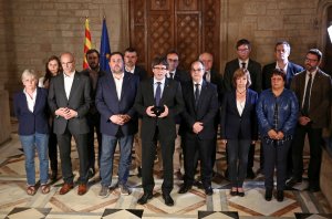 Gobierno catalán anuncia que el sí ganó con 90% de votos y Rajoy desea reflexión con partidos