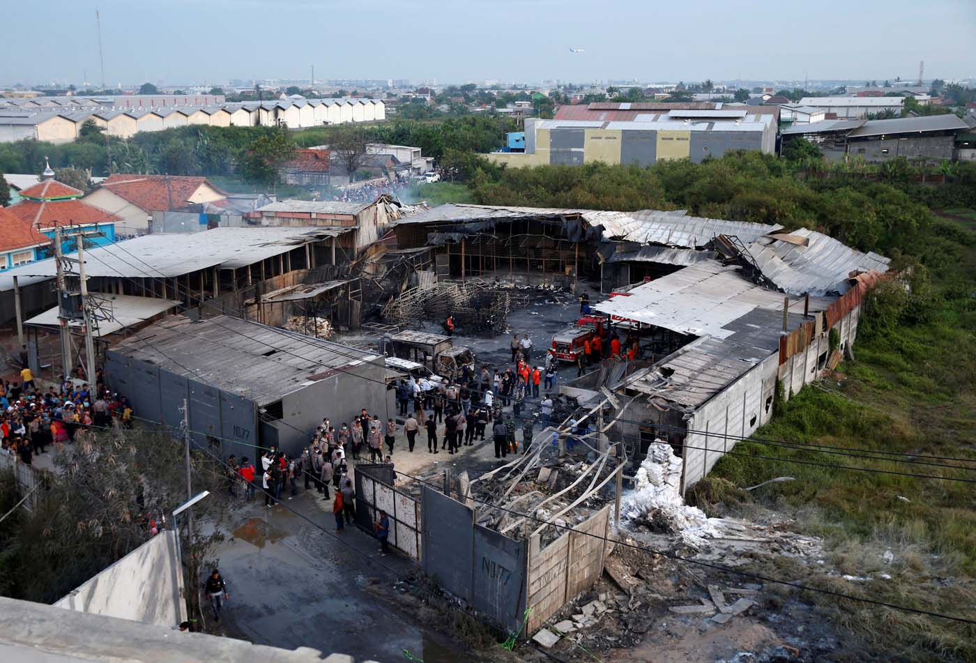 Un incendio en una fábrica de pirotecnia deja al menos 46 muertos en Indonesia (fotos)