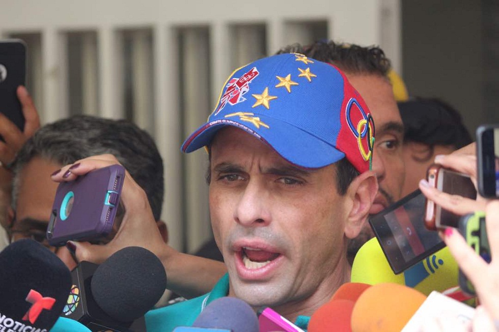 Capriles pide a Maduro respetar lo que el pueblo está diciendo con su voto #15Oct