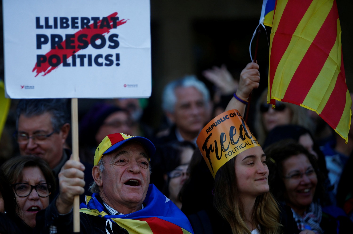 Decenas de miles piden en Barcelona liberación de independentistas catalanes