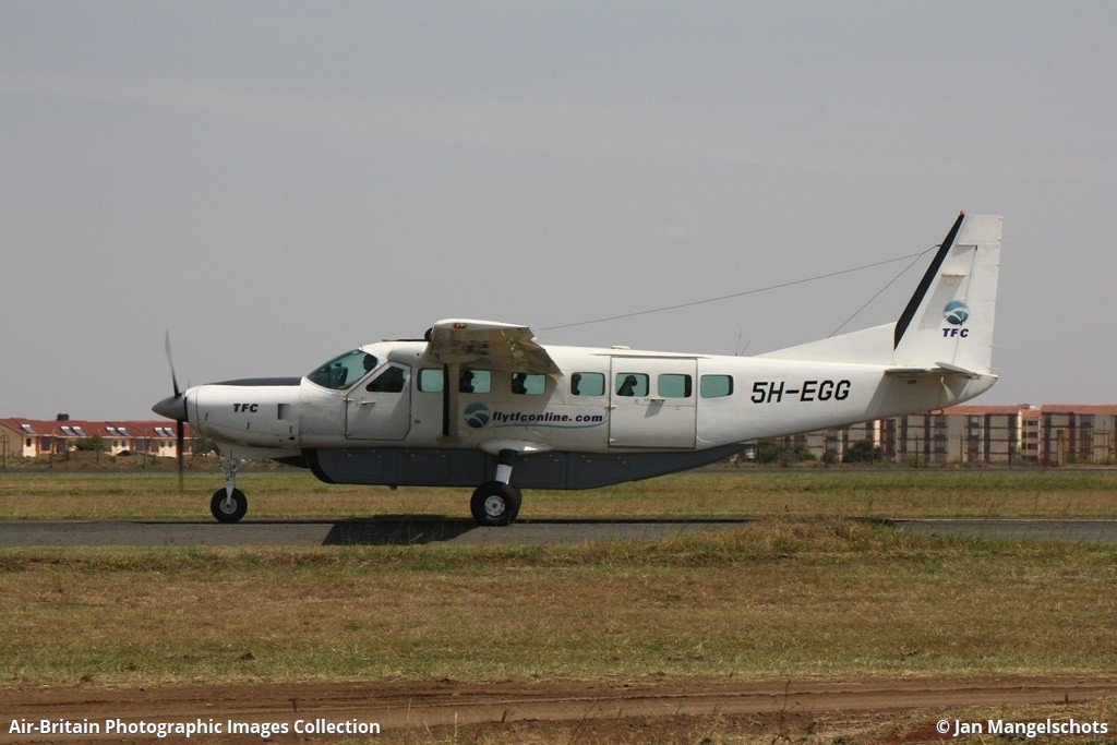Al menos once muertos en un accidente aéreo en Tanzania