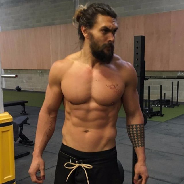 Jason Momoa  (1)