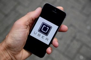 Uber llega a acuerdo con familia de víctima de atropello por coche autónomo