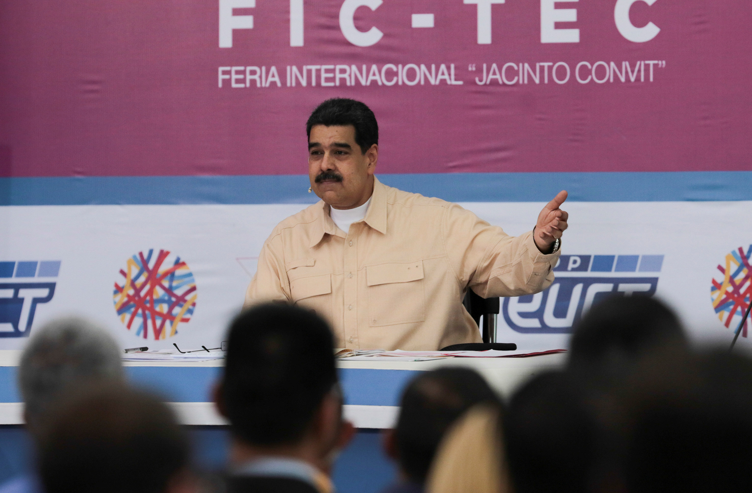 Maduro dice que en Honduras ha ocurrido un “fraude” electoral “vulgar”
