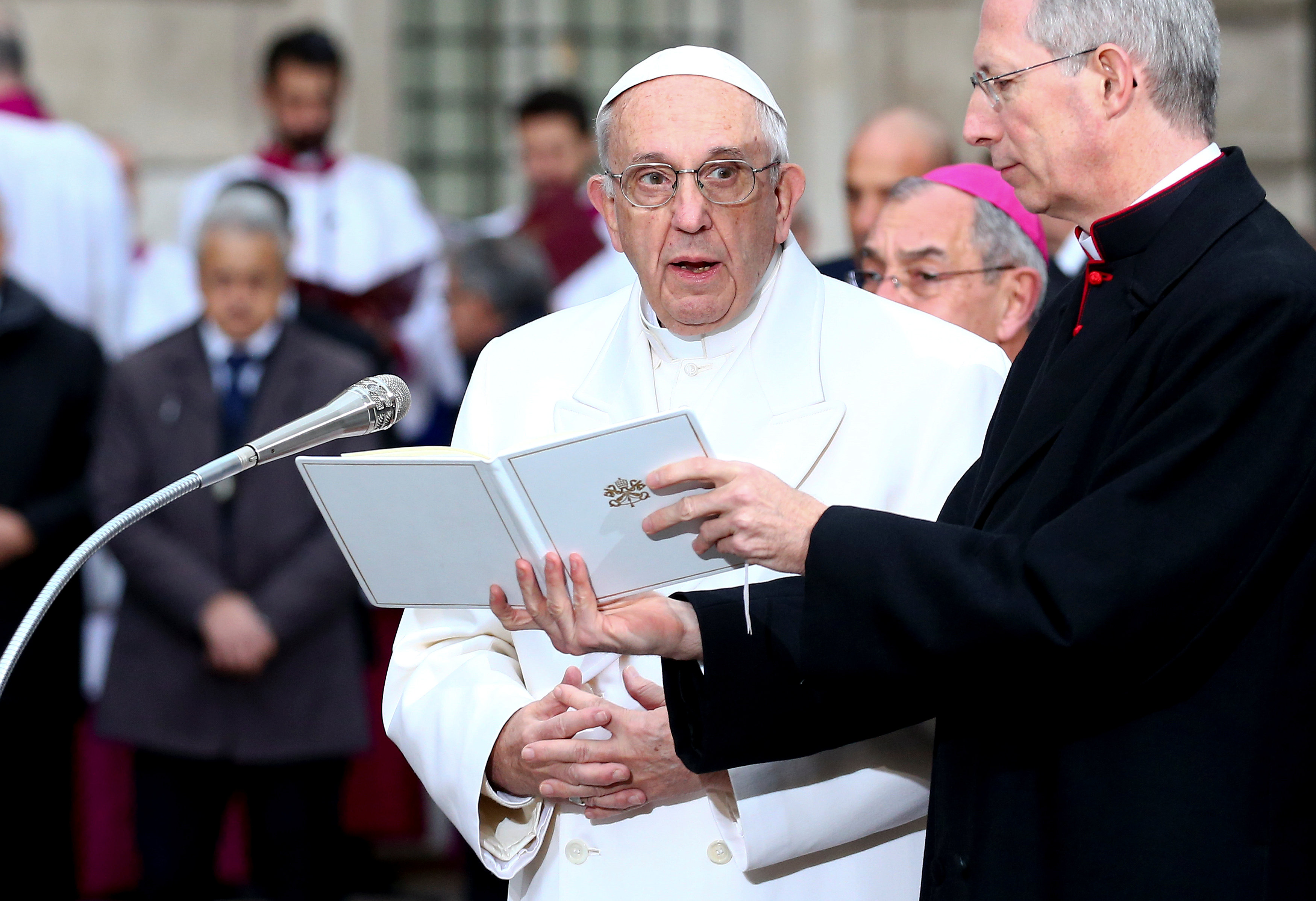 El Papa dice que los inmigrantes necesitan leyes pero también ser escuchados