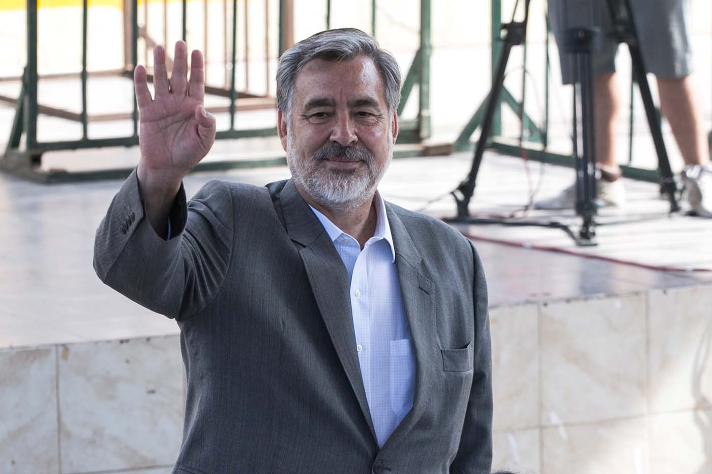 Guillier se impone a Piñera en la votación de los chilenos en el extranjero