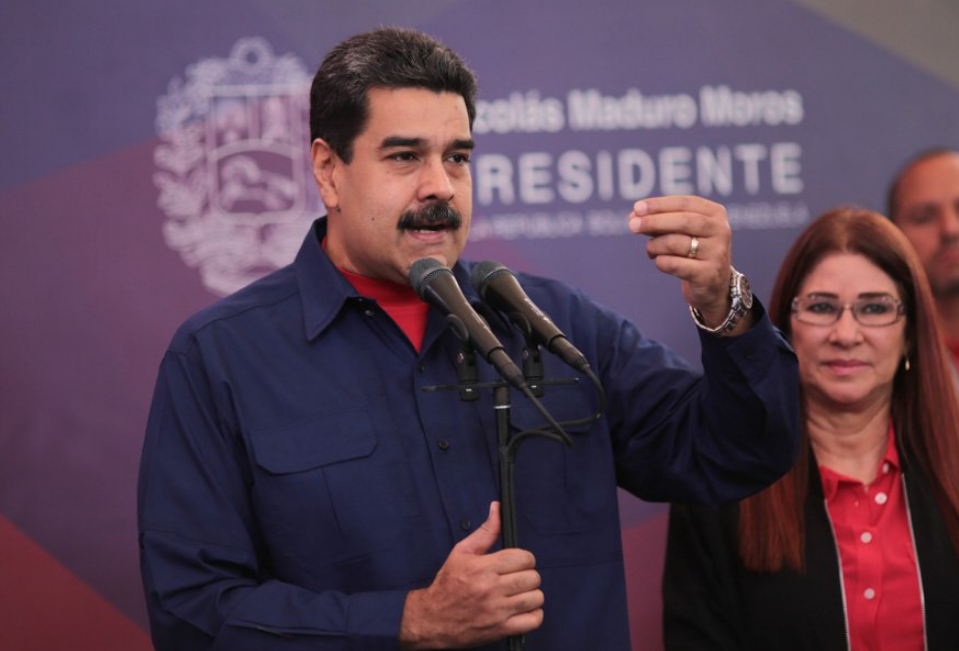 Maduro llama “alimaña” al presidente de Honduras