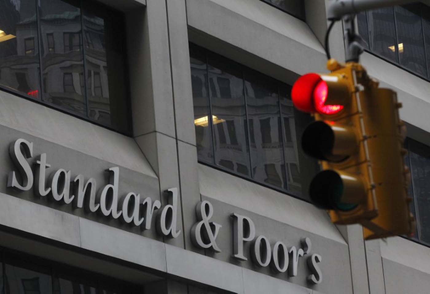 Standard & Poor’s coloca en default bonos de Venezuela al 2020