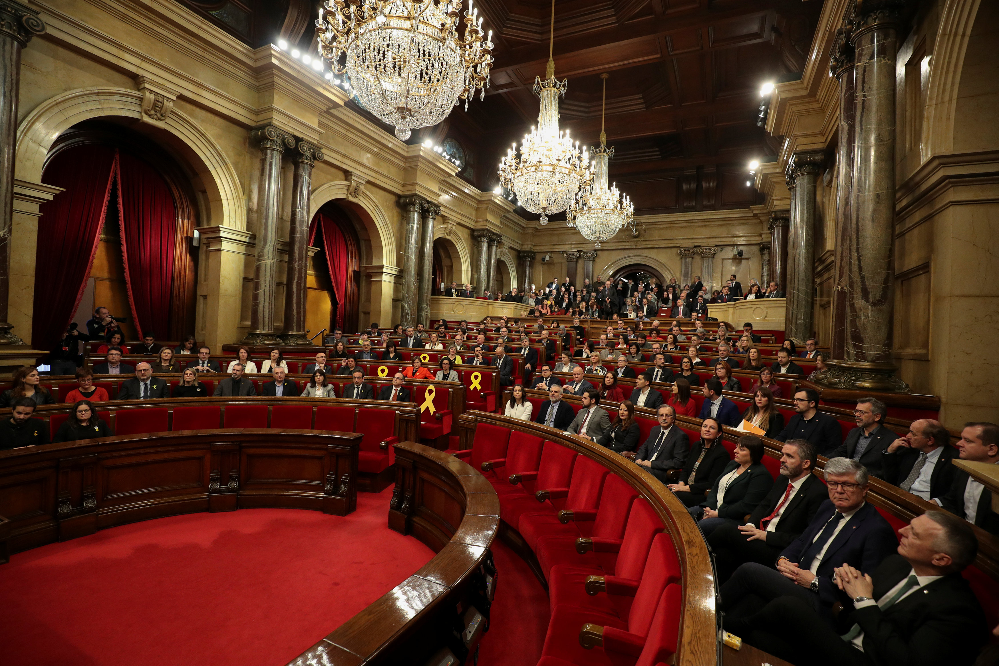 Independentistas consiguen la presidencia del parlamento catalán