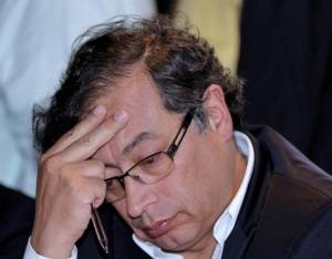 Corte Suprema de Justicia de Colombia investigará a Petro por presunta corrupción