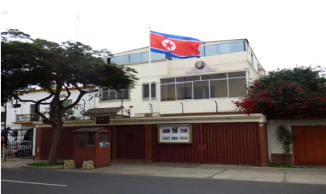 Fachada de la embajada de Corea del Norte en Perú. Infobae