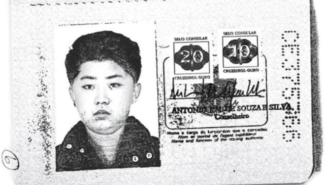 Fotocopia del pasaporte brasileño falso de Kim Jong Un (Handout / Reuters)
