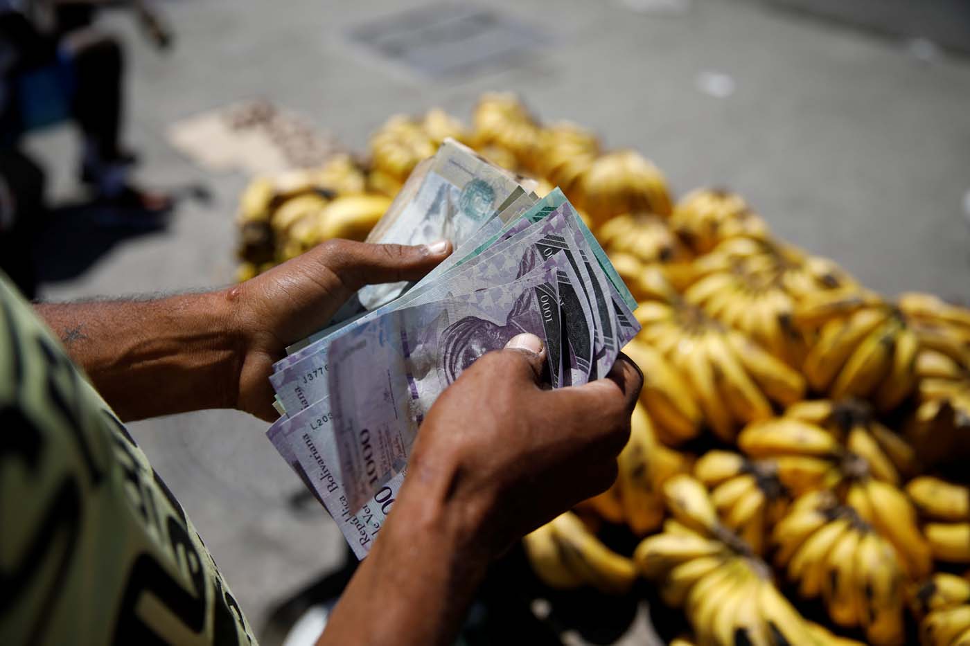 Un trabajador necesita 660.220,58 bolívares diarios para alimentar a su familia