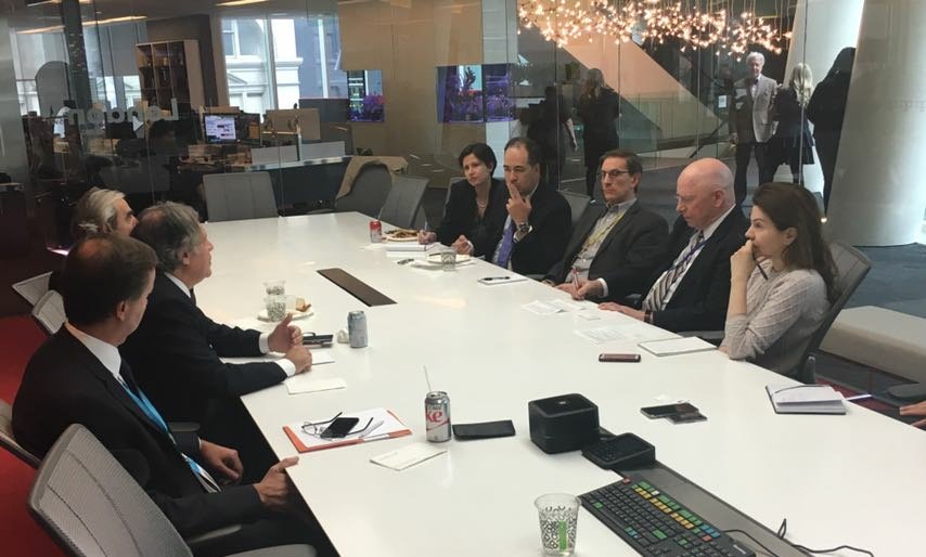 Almagro se reunió con mesa editorial de Bloomberg y abordaron crisis venezolana