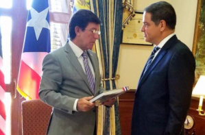 Florido llega a Puerto Rico para reunirse con secretario de Estado de la Nación