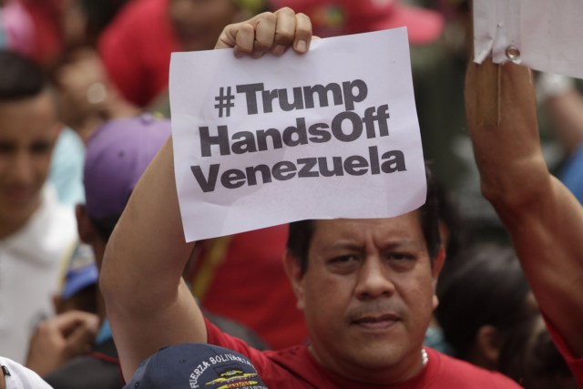 Una protesta chavista en Caracas este en defensa de la soberanía nacional y en rechazo a las nuevas amenazas intervencionistas proferidas por el presidente de los Estados Unidos Donald Trump