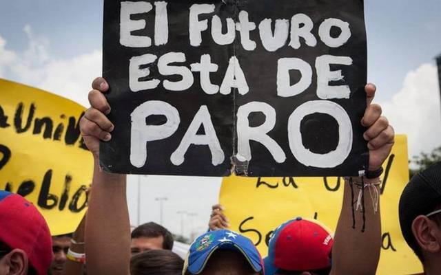 Estudiantes opositores al Gobierno y profesores universitarios protestan en junio de 2013, en Caracas ,Venezuela (Foto: EFE-ARCHIVO)