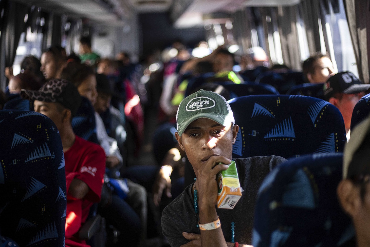 Tras un mes de recorrer México, caravana migrante toca la puerta de EEUU