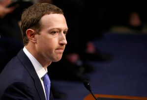 Zuckerberg asume ante el Senado de EEUU toda la culpa por la filtración de datos