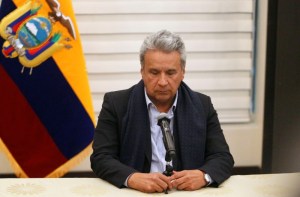 Presidente de Ecuador reemplazó a ministros de Interior y Defensa