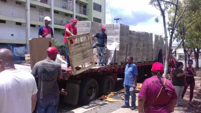 Entregaron cajas de Clap | Foto Nota de Prensa