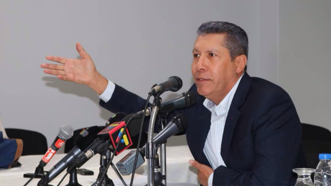 Henri Falcón promete abrir puertas de Venezuela a Trump y a CNN