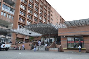 Las DEPLORABLES condiciones de las salas de descanso del Hospital Razetti en Barcelona (FOTOS)