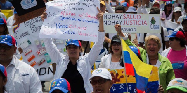 Protesta por la crisis humanitaria que atraviesa Venezuela actualmente. Foto: Facebook OrganizacionStopVIH