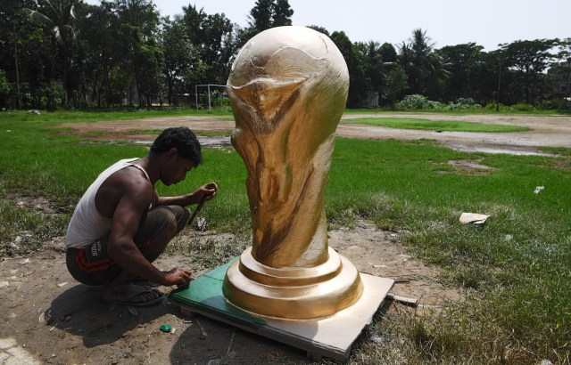 Copa Mundial FIFA India 2018, en Calcuta el 13 de junio de 2018. / AFP PHOTO / Dibyangshu SARKAR
