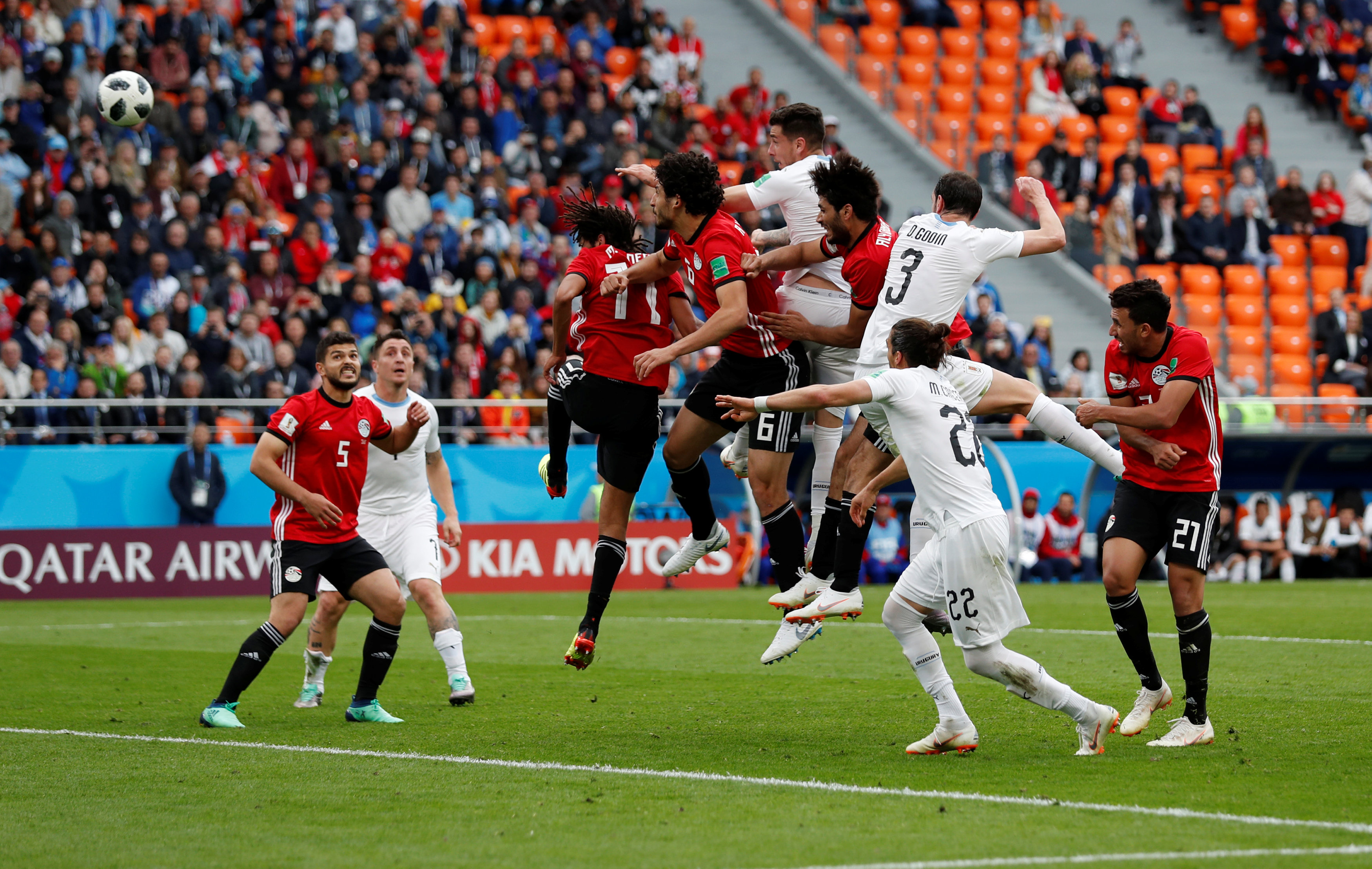 ¡Uruguay apeló a la épica! Giménez colocó la testa para dar la victoria a los charrúas